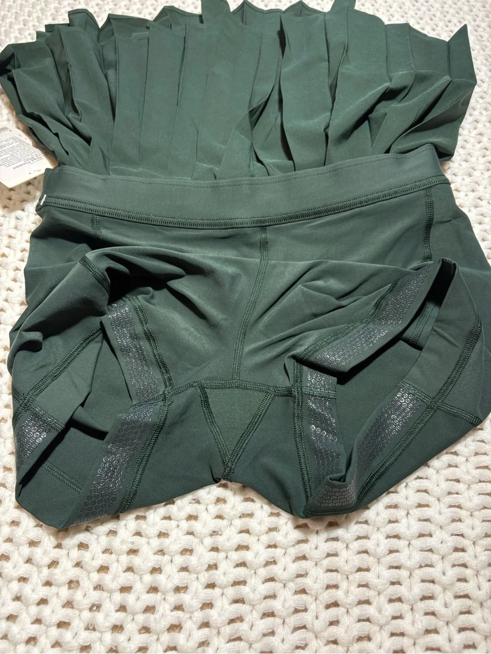 NWT lululemon legacy green high rise pleated tennis skirt size 8